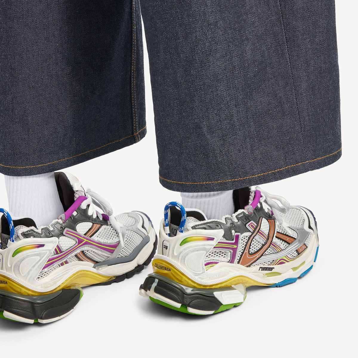 Sneaker Runner – Argenté & Multicolore